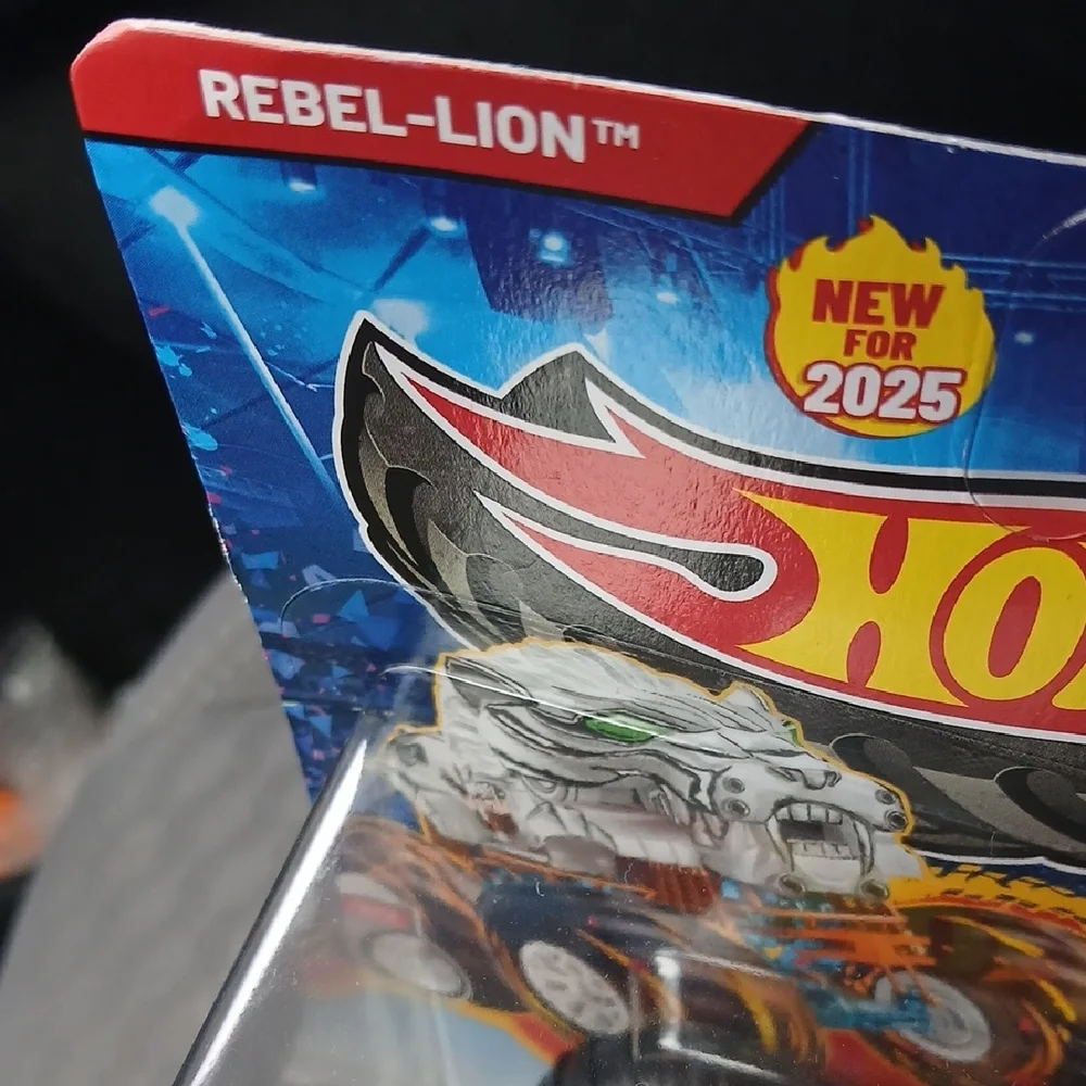 Rebel-lion Hot Wheels  Monster Truck with White and Black Design